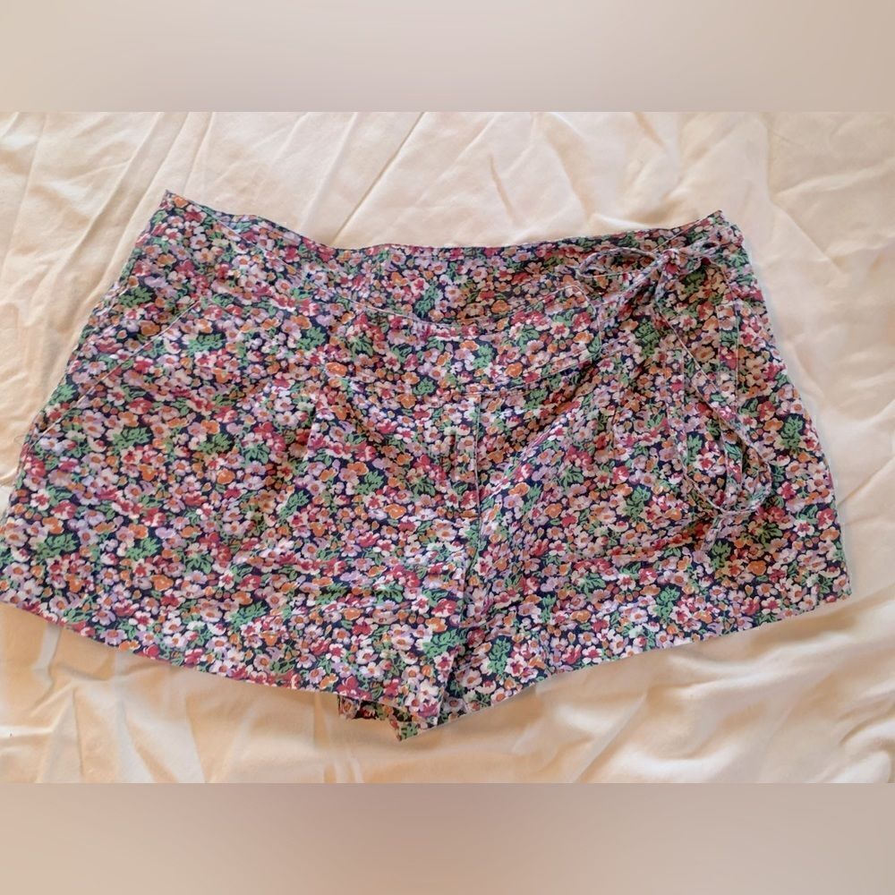 Red Camel Floral Shorts